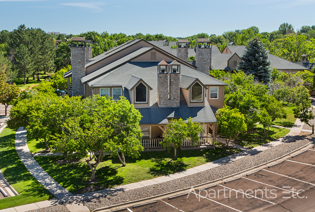 Epernay_Apartments_Near_Cottonwood_Creek_Trail_80918