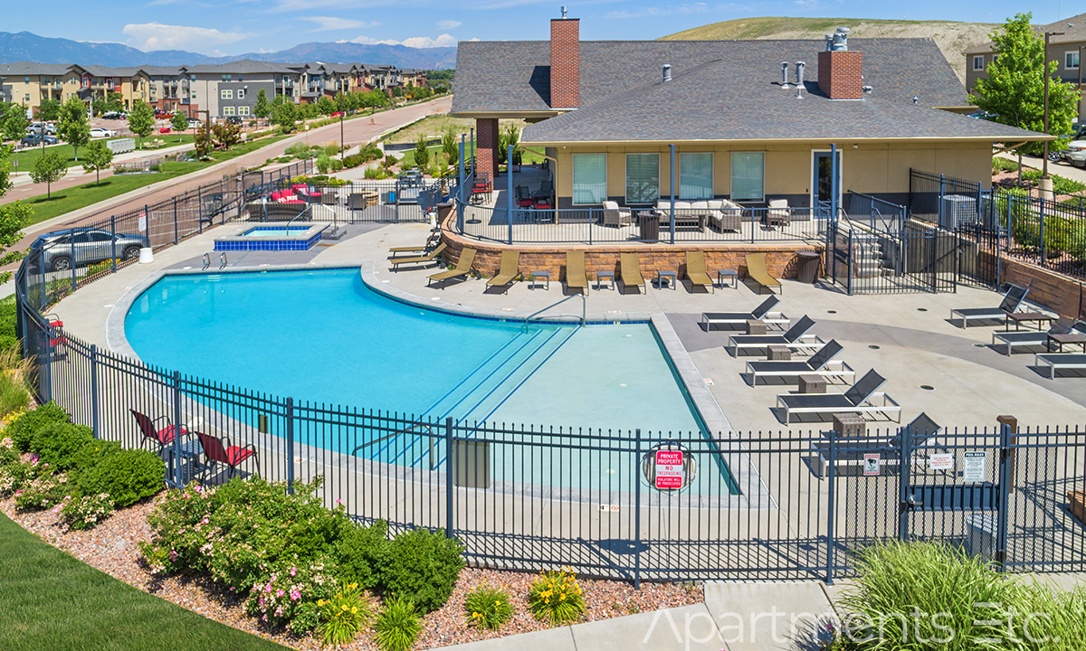 Polaris_Peak_apartments_for_rent_80910_mountain_views