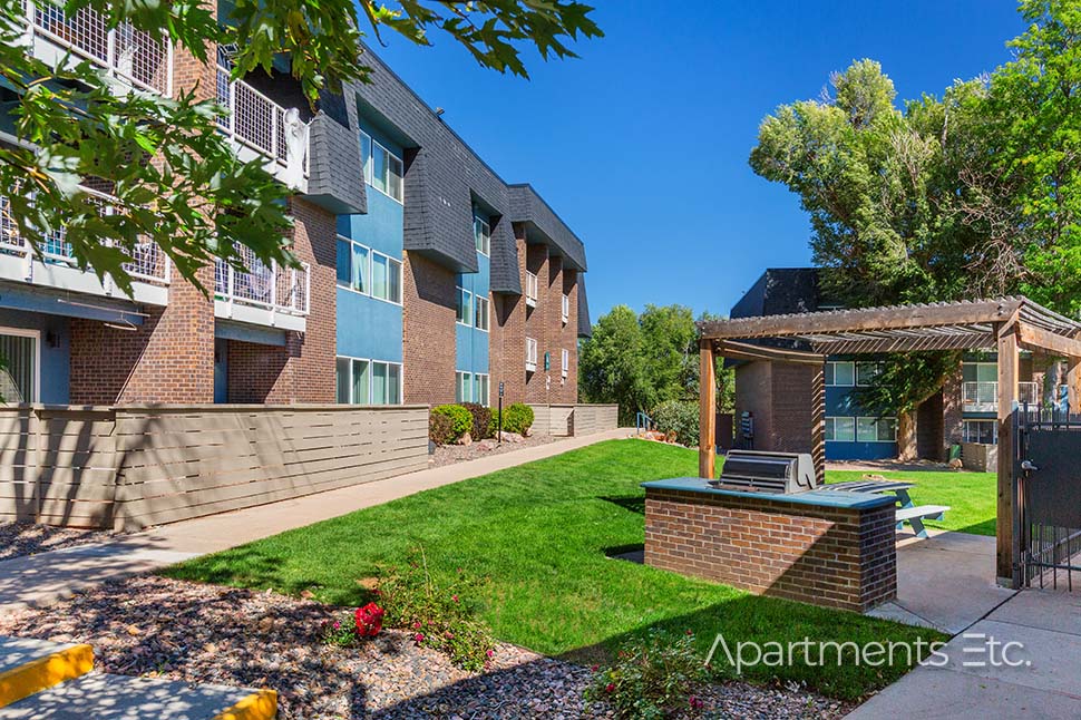 Sky_at_bear_Creek_Apartments_For_Rent_80905