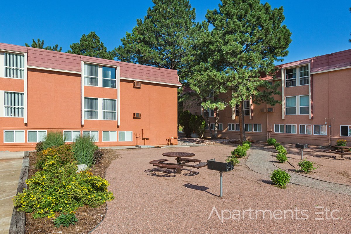 Wind_River_Apartments_residential_community_in_the_80918_zip_code